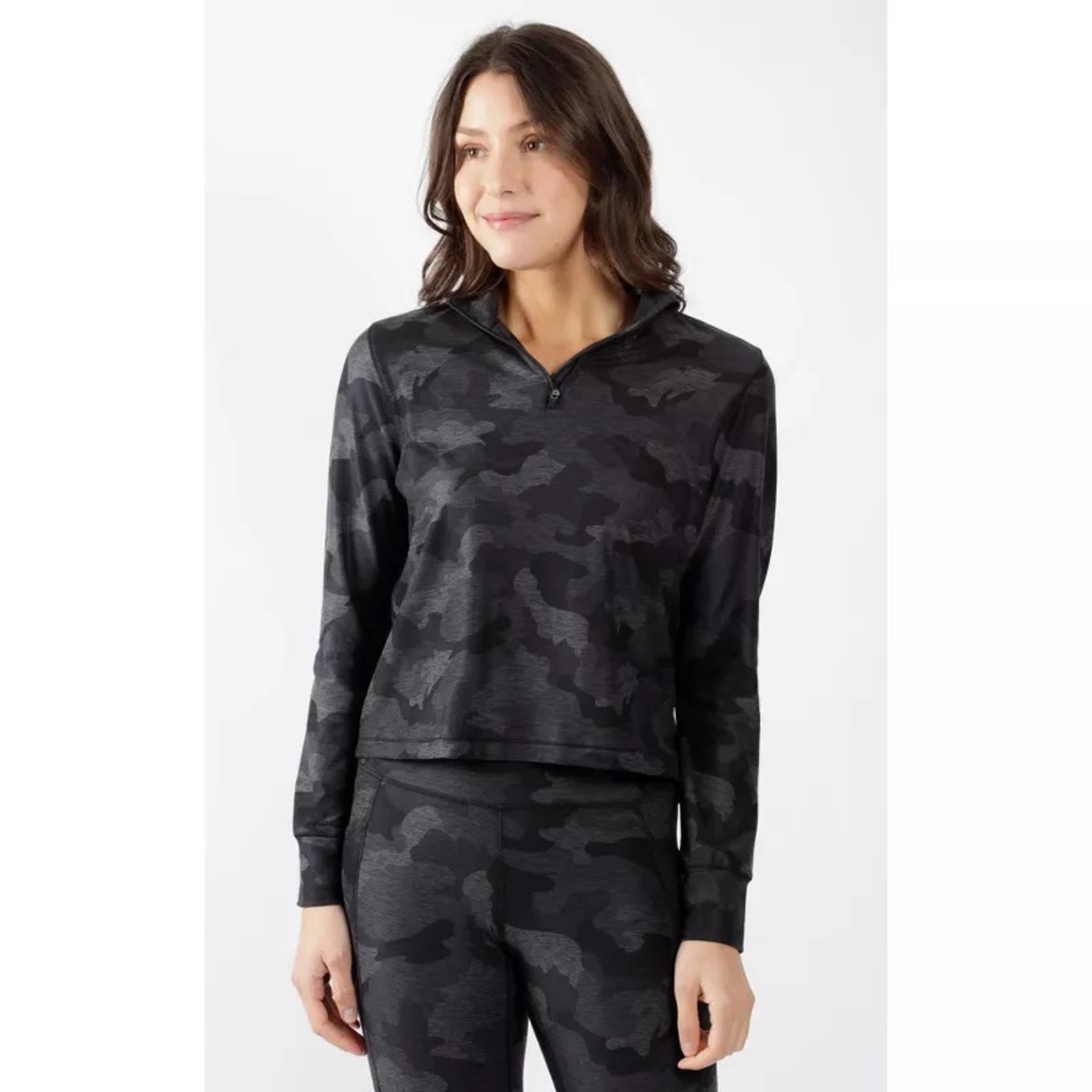 Women's Black Camo Quarter-Zip Pullover Top